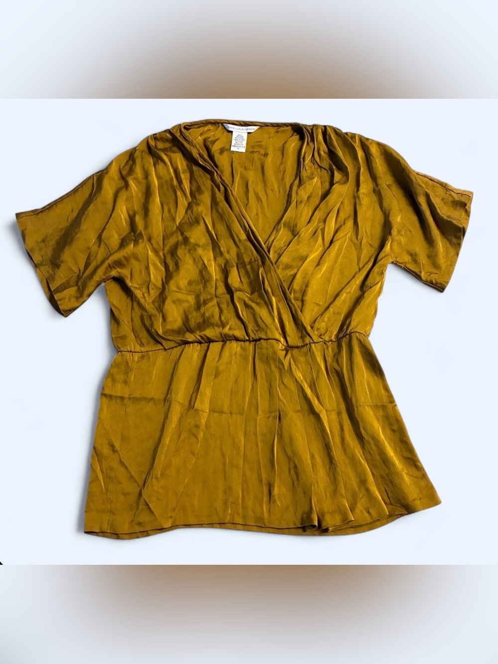 Diane von Furstenberg silk tunic blouse 
V neck tailored fit chartreuse like new